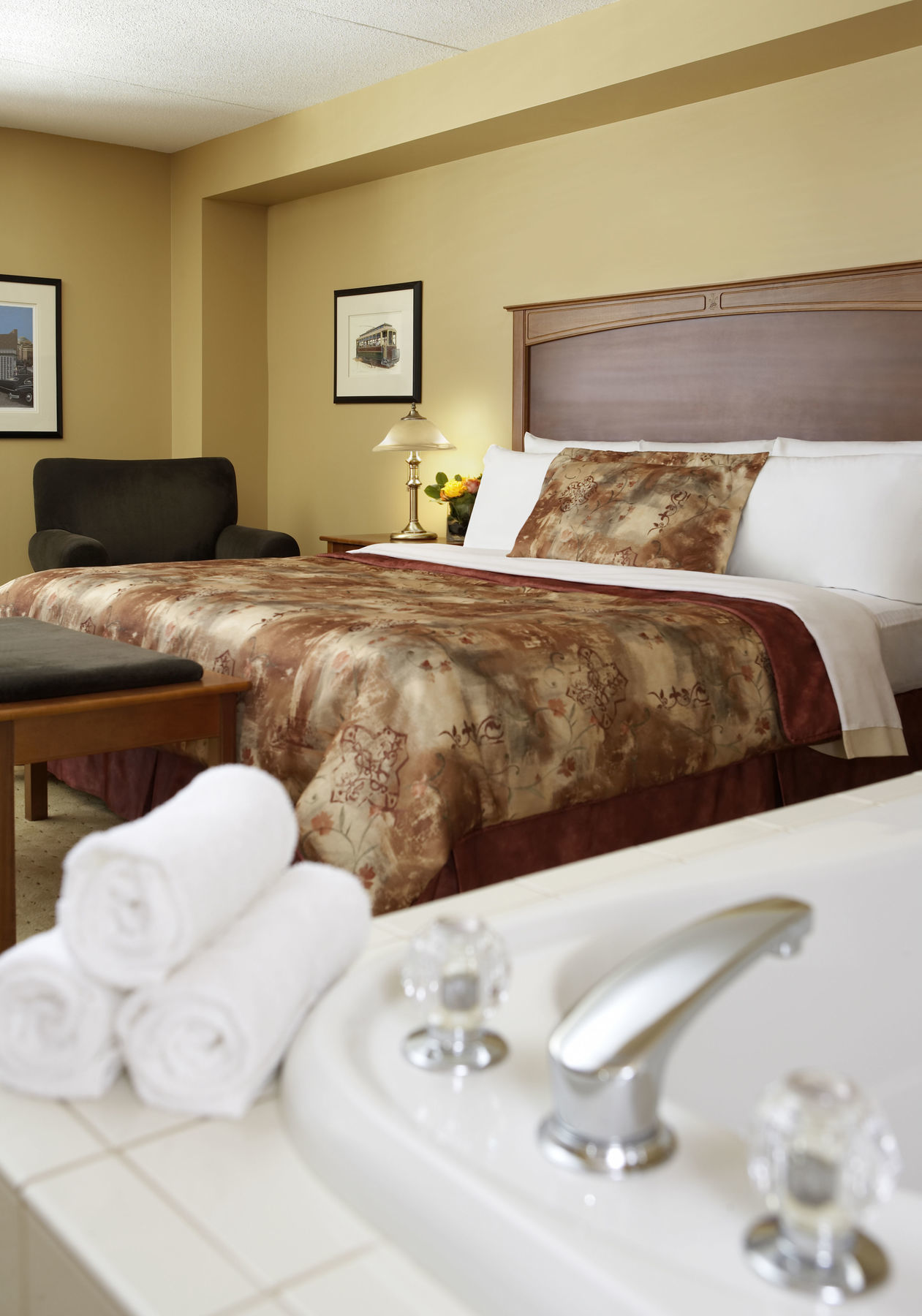 Temple Gardens Hotel & Spa Moose Jaw Exteriör bild