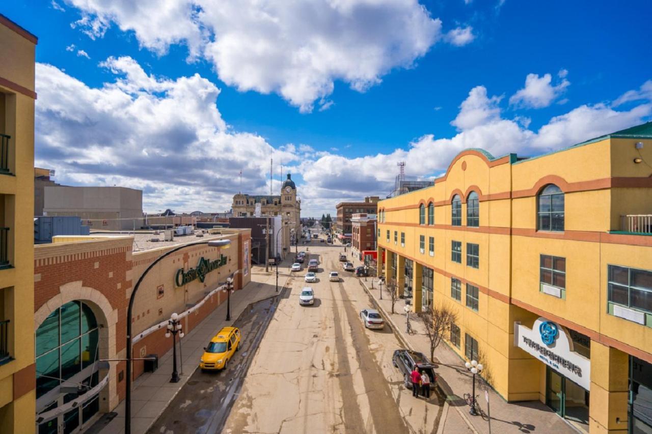 Temple Gardens Hotel & Spa Moose Jaw Exteriör bild